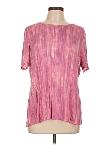 Lisa Rinna Short Sleeve T-Shirt (view 1)