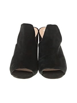DKNY Sandals (view 2)