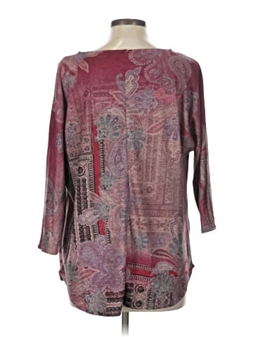 Leo & Nicole Pullover Sweater (view 2)