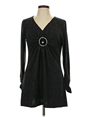 Monroe and Main Long Sleeve Top (view 1)