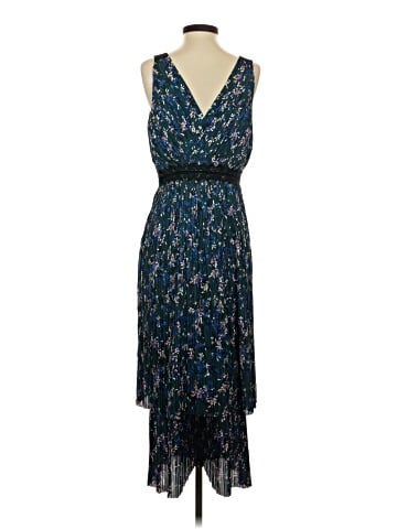 Banana Republic Casual Dress (view 2)
