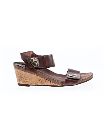 Taos Wedges (view 1)