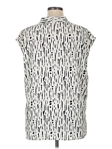 Monday Fun Sleeveless Blouse (view 2)