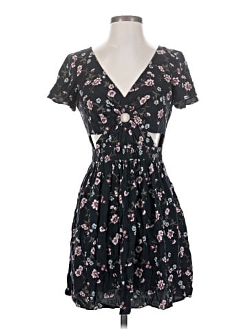 American Eagle Outfitters Casual Dress (view 1)