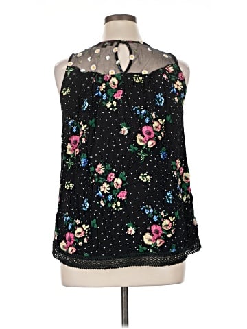 Suzanne Betro Sleeveless Blouse (view 2)