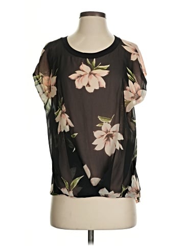 Le Lis Short Sleeve Blouse (view 1)