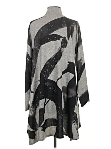 Et' Lois Poncho (view 2)