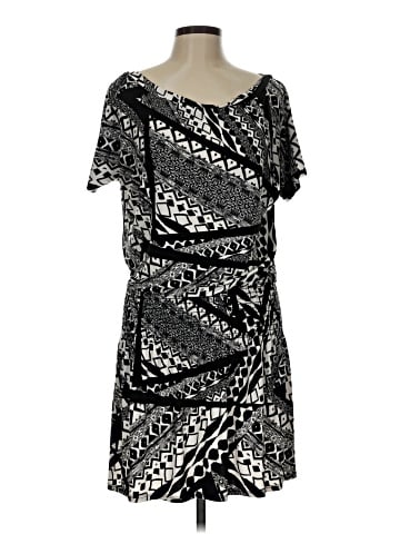 Veronica M. Casual Dress (view 1)