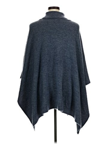 XCVI Poncho (view 2)