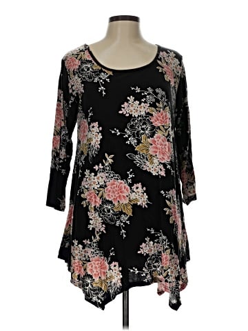 Larace 3/4 Sleeve Blouse (view 1)
