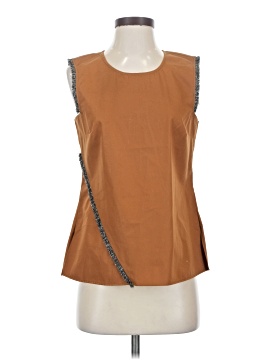 Inclán Studio Vest (view 1)