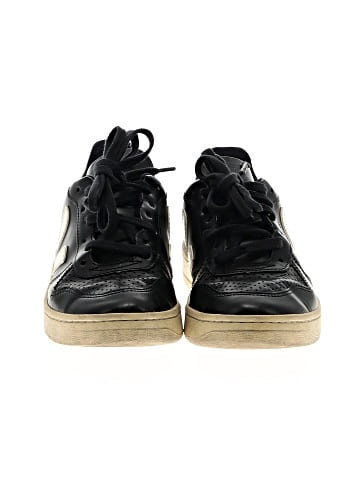 VEJA Sneakers (view 2)