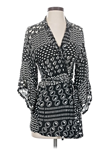 Josie Natori Kimono (view 1)
