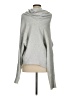 CAbi Gray Poncho Size XS - photo 2