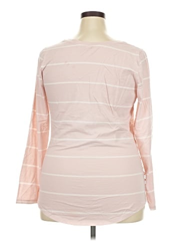 Old Navy - Maternity 3/4 Sleeve Top (view 2)