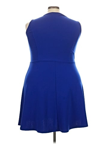Fox + Royal Cocktail Dress (view 2)