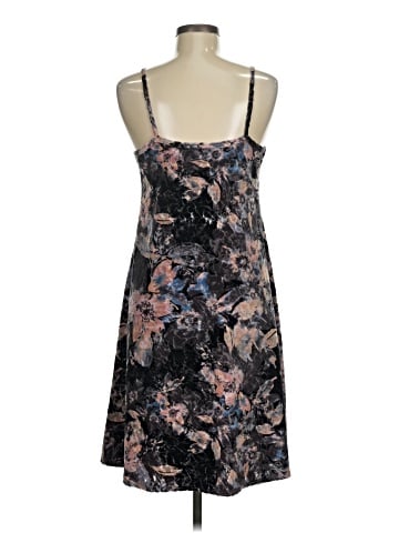 Plume and Thread Casual Dress (view 2)