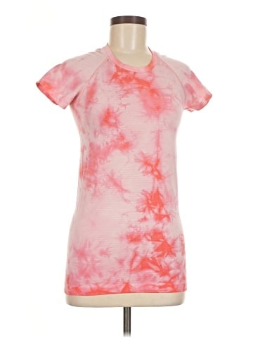 Lululemon Athletica Short Sleeve T-Shirt (view 1)