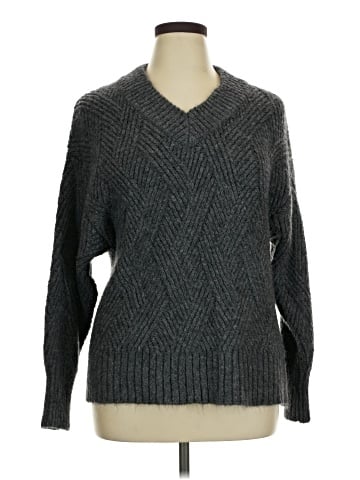 Liz Claiborne Pullover Sweater (view 1)