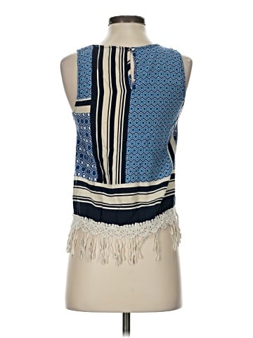 Buttons Sleeveless Blouse (view 2)
