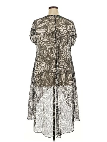 Cha Cha Vente Cocktail Dress (view 2)