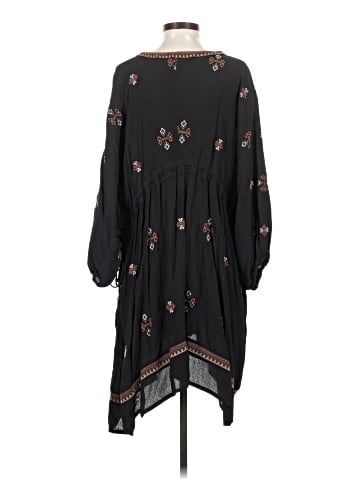 Twelfth Street by Cynthia Vincent Casual Dress (view 2)