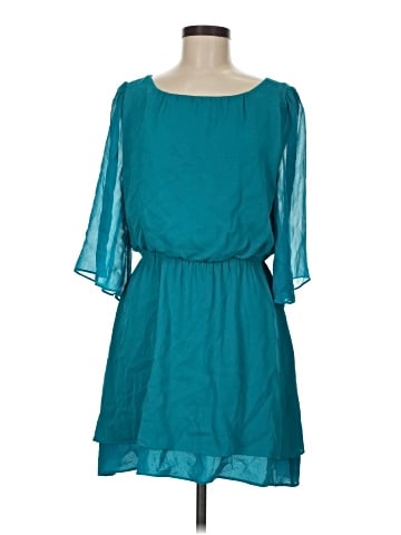 Alice + Olivia Casual Dress (view 1)