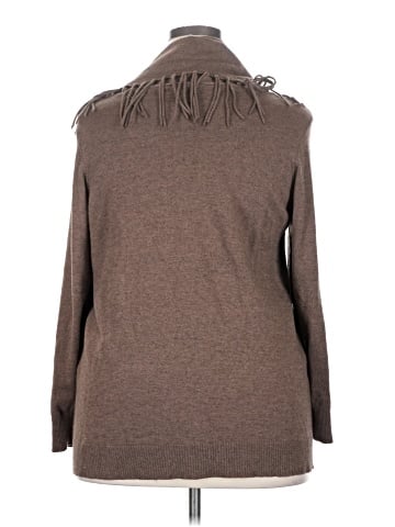 Chelsea & Theodore Pullover Sweater (view 2)