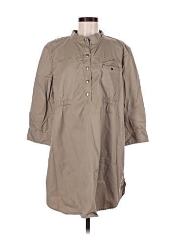 Gap - Maternity 3/4 Sleeve Henley (view 1)
