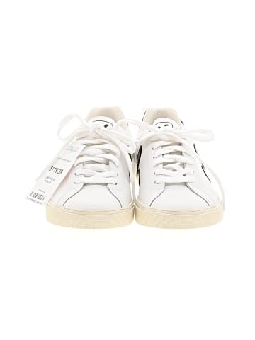 VEJA Sneakers (view 2)