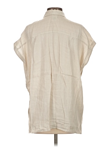 CAbi Sleeveless Button-Down Shirt (view 2)