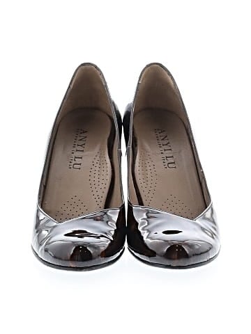 Anyi Lu Heels (view 2)