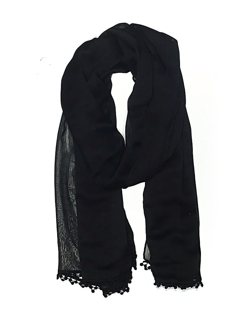 Pre-owned Target Scarf In Black