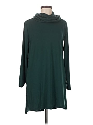 Lisa Rinna Casual Dress (view 1)