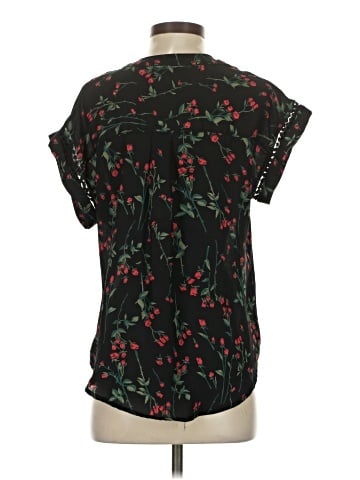 Jon & Anna Short Sleeve Blouse (view 2)