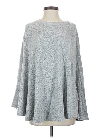 Cherish Poncho (view 1)