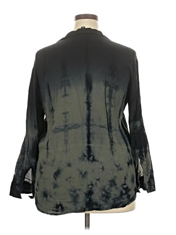 Rock & Republic 3/4 Sleeve Blouse (view 2)