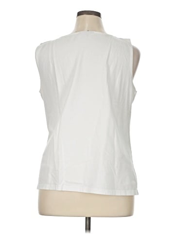 Karen Scott Sleeveless T-Shirt (view 2)