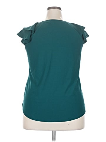 Love Scarlett Sleeveless T-Shirt (view 2)