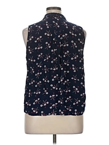 Chaps Sleeveless Button-Down Shirt (view 2)