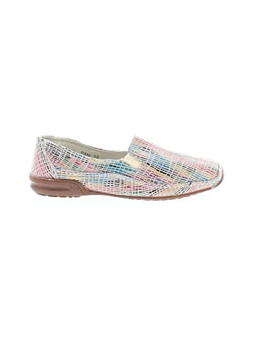 Bernie Mev Flats (view 1)