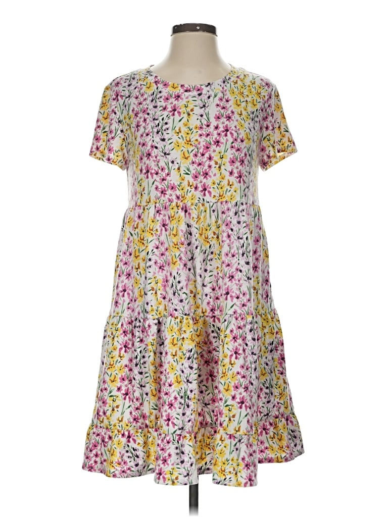 Pre-owned Crown & Ivy Casual Dress In Yellow