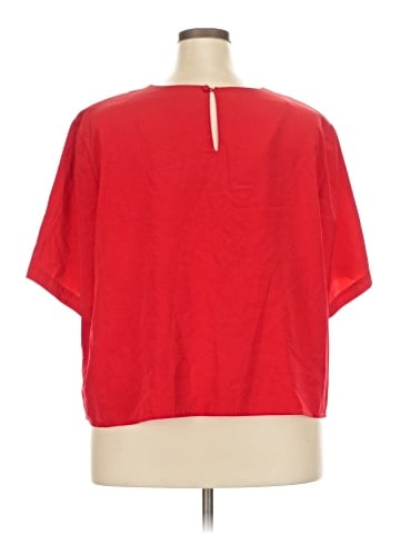 Maggie Barnes Short Sleeve Top (view 2)