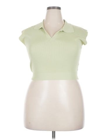 Dazy-Less Short Sleeve Top (view 1)