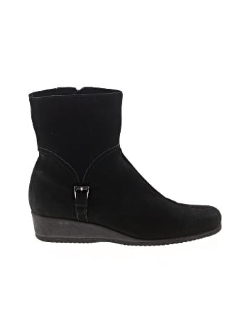 C La Canadienne Ankle Boots (view 1)