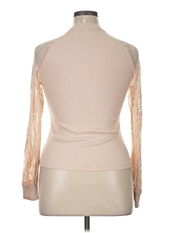 Fancy Qube Long Sleeve Top (view 2)