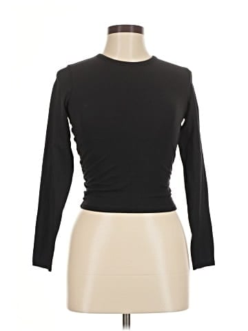 Lululemon Athletica Long Sleeve T-Shirt (view 1)