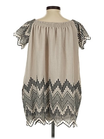 Romeo & Juliet Couture Sleeveless T-Shirt (view 2)