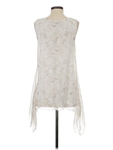 Giusy Sleeveless Blouse (view 2)