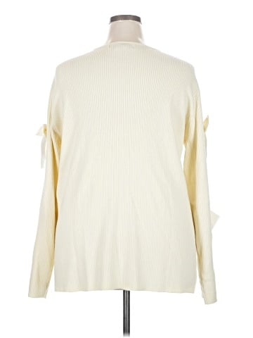 Monroe and Main Pullover Sweater (view 2)